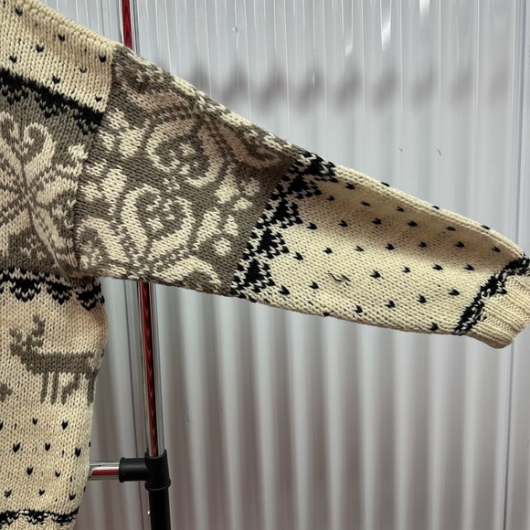 Carrington Wool Sweater - Picture 4 of 7